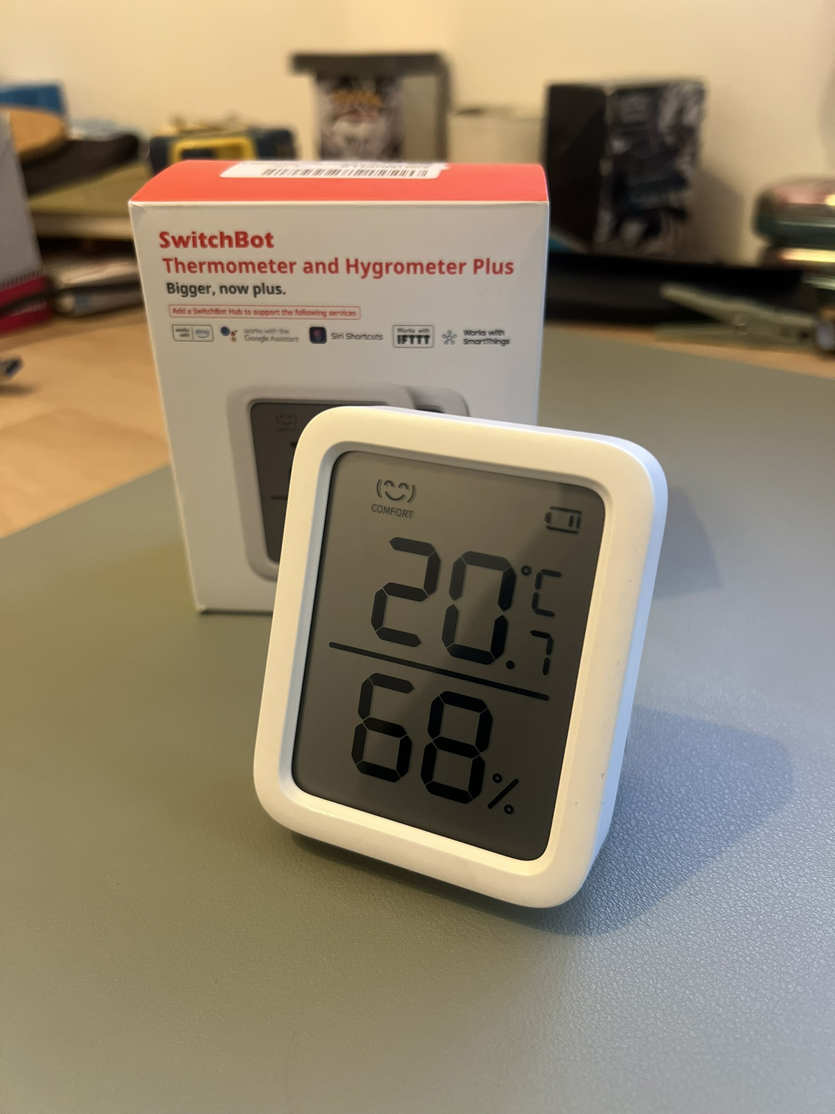 SwitchBot Meter Plus front display showing temperature and humidity
